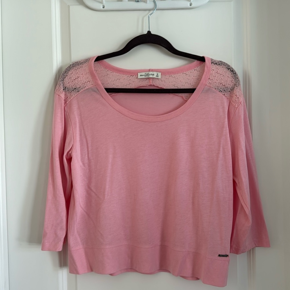 Abercrombie & Fitch medium pink half sleeve top